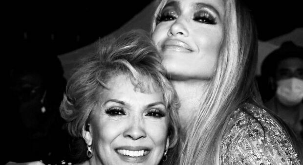 Jennifer Lopez con la mamma