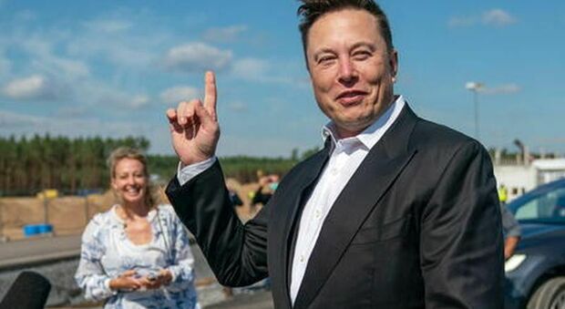 Elon Musk, i 9 libri consigliati dall'imprenditore miliardario per avere successo nella vita
