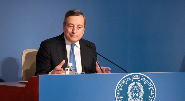 Mario Draghi contestatissimo su Twitter, tra le tendenze «Vattene» e «In galera»
