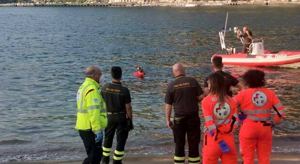 Como, tragedia nel lago: 17enne morto dopo essersi tuffato
