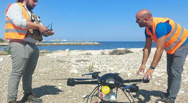 Bari, droni per i controlli sulle spiagge e il trasporto merci: «E nel prossimo futuro arriveranno anche gli air taxi»