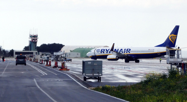 L'aeroporto di Brindisi può riaprire il 3 giugno, ma Ryanair cancella i voli