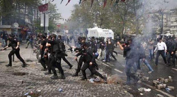 Gli scontri a Istanbul