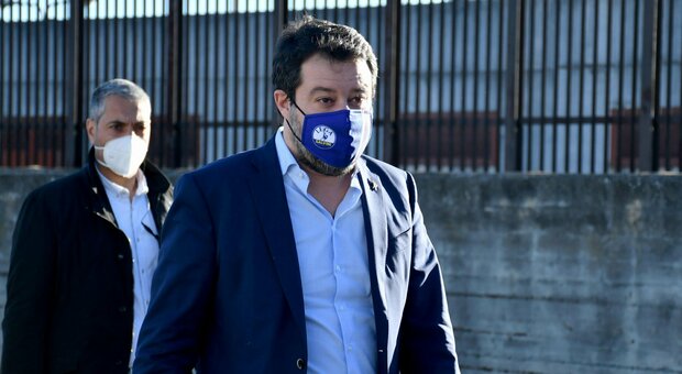 Caso Gregoretti, Salvini a Catania per l'udienza preliminare. Saranno sentiti Trenta e Toninelli