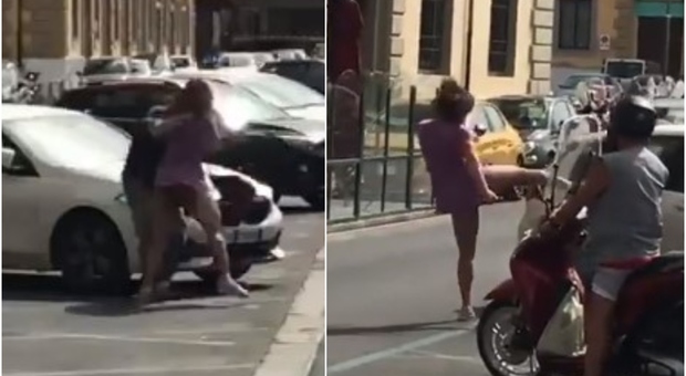 Livorno, donna reagisce e picchia un uomo a calci e pugni in strada