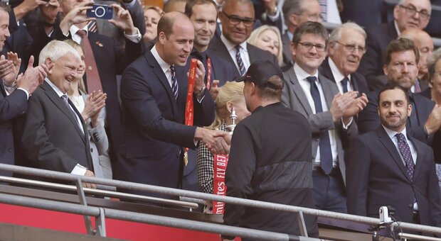 Il principe William fischiato a Wembley alla finale di FA Cup. Social sconvolti: «Stiamo sognando?»