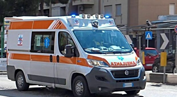 Tragedia sfiorata a Sava, uomo si ferisce alla gola mentre lavora: salvo per miracolo