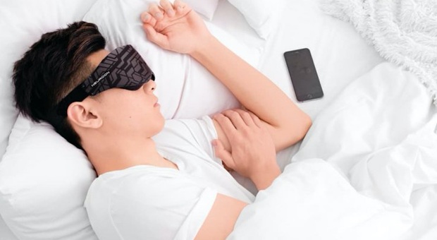 Il sonno fra le 22 e le 23 fa bene al cuore: rischio cardiovascolare più alto per chi va a letto prima o dopo