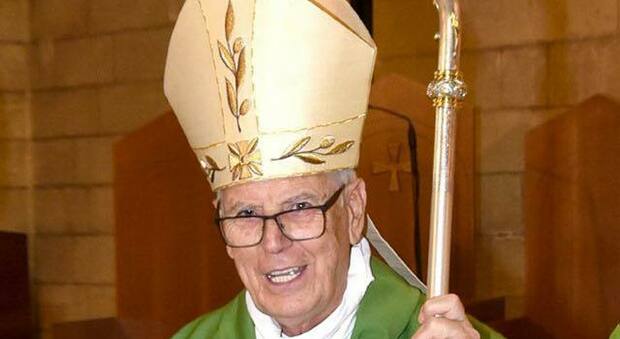 Malore durante la messa: corsa in ospedale per l'arcivescovo Cristoforo Palmieri