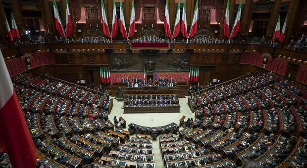 Autonomia, parlamentari in trincea. E il Pd lancia la candidatura anti-Bonaccini: «Al congresso mozione per il Sud»