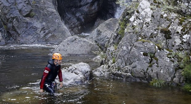 Corsica, 5 morti travolti da piana anomala durante canyoning: anche bimba di 7 anni e suo padre