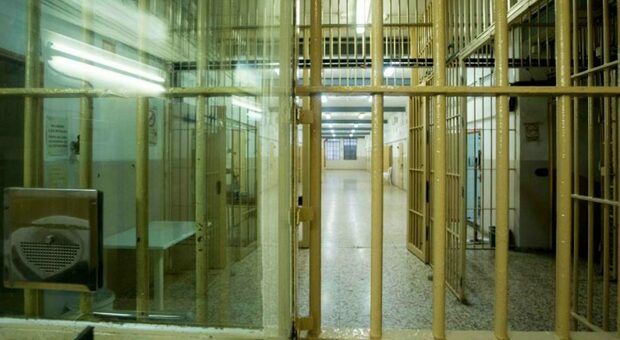 Covid, tornano a salire i casi nelle carceri della Puglia: 142 positivi e focolaio principale a Brindisi