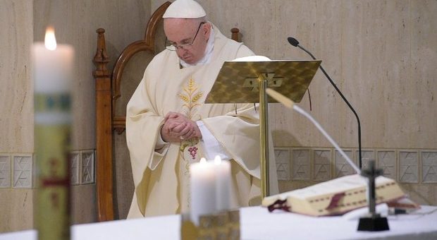 Il Papa concede l'indulgenza plenaria a tutti i malati di coronavirus, ai medici e agli infermieri