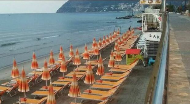 Estate 2022, le spiagge più care d'Italia: a Forte dei Marmi fino a 450 euro al giorno, ad Alassio rincari record