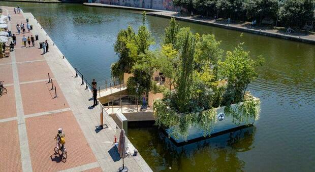 Brindisi, no ai silos decorati: ora spunta il progetto di una foresta galleggiante nel porto