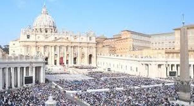 La diocesi di Roma sospende tutte le attività pastorali, persino le benedizioni pasquali alle case