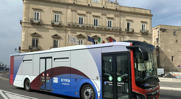 Taranto, sospeso dopo la denuncia su mancata sicurezza sui bus. Il tribunale: autista Amat riammesso