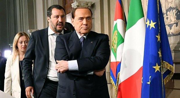 Draghi, Berlusconi e Salvini: «Alle urne». Ma la Lega si divide