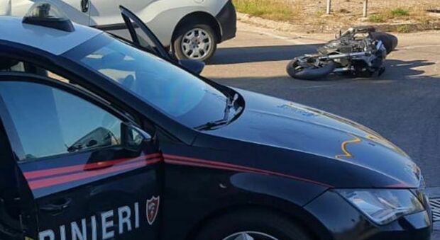 Schianto furgoncino-moto a Corigliano: corsa in ospedale per il centauro. È grave in Rianimazione