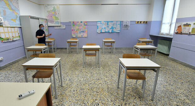 Effetto Halloween sulle scuole di Roma: boom di contagi tra i bambini, 1.200 classi in quarantena