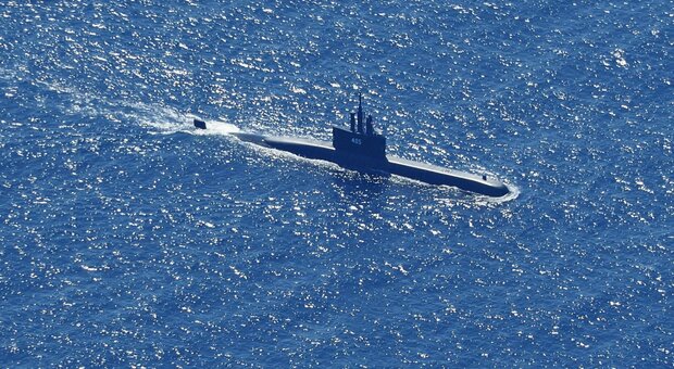 Guerra, sottomarino nucleare russo nel Mediterraneo: lo "Squalo" di Putin alza la tensione con la Nato