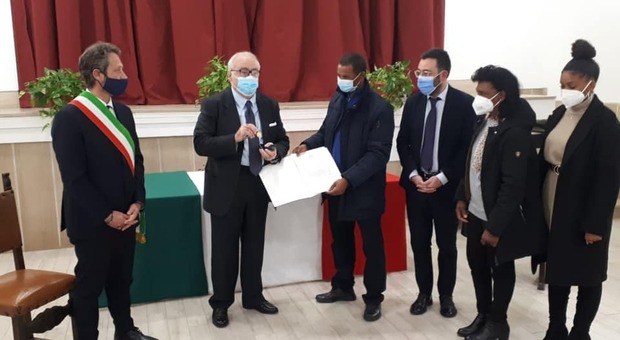 Il Prefetto di Frosinone consegna la Medaglia d'oro alla famiglia Monteiro Duarte