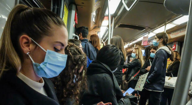 In autobus senza mascherina