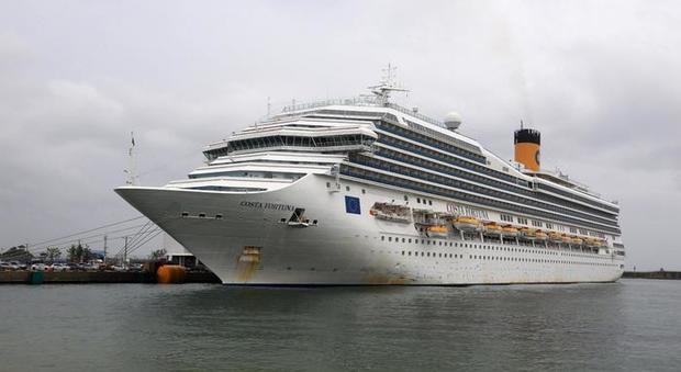 Coronavirus, nave Costa Fortuna respinta in Thailandia: a bordo «173 italiani tutti sani»