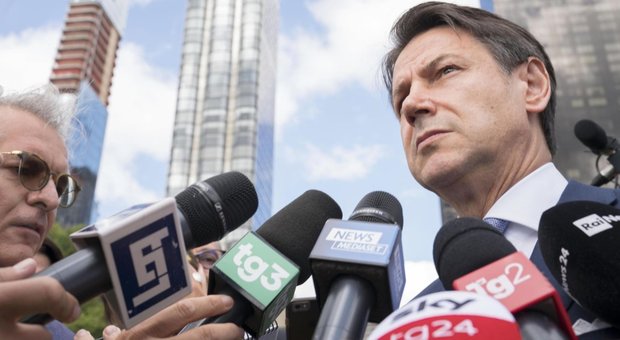 Conte: «Patto con gli italiani onesti contro l'evasione fiscale, serve svolta radicale»
