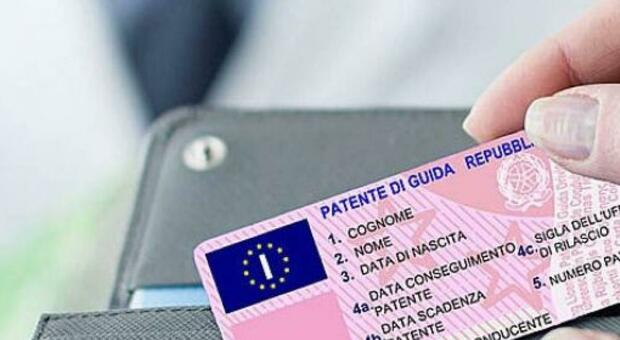 Patente, revisione auto, bollo, carta d'identità e passaporto: scadenze prorogate, cosa c'è da sapere