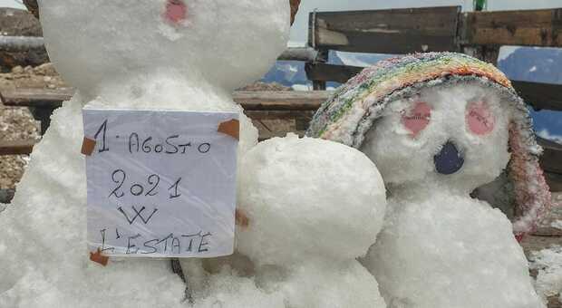 I pupazzi di neve realizzati a Capanna Penia