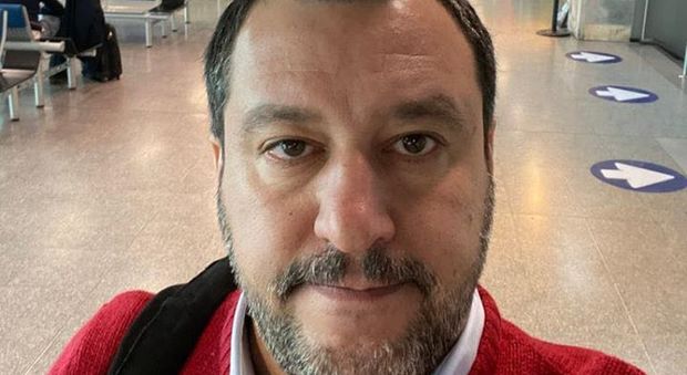Coronavirus, poliziotto della scorta di Salvini positivo