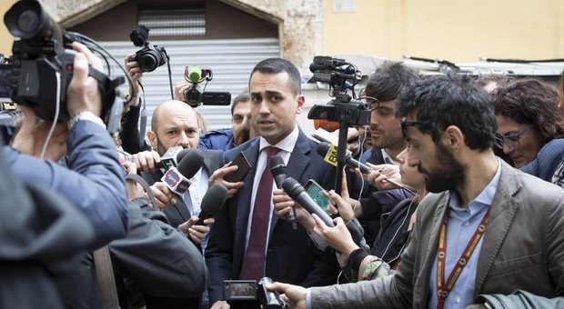 Di Maio: «Se serve io e Salvini pronti a stare fuori dal governo»