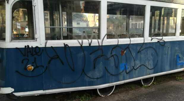 tram_vandali_museo_atac