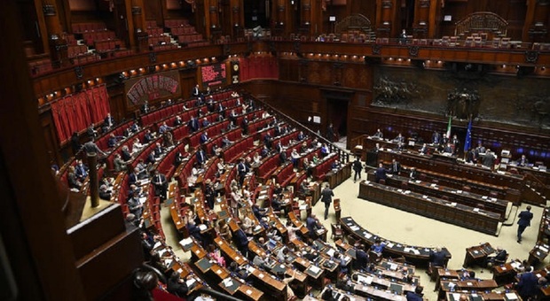 Autonomia, rivolta nei poli. E Forza Italia avvisa la "sua" ministra: «L'unica bandiera che difenderemo sarà il Mezzogiorno»