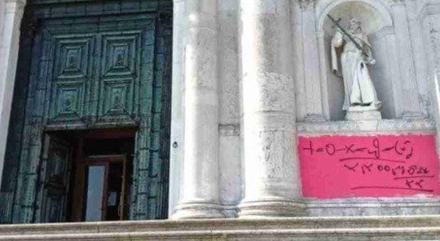 Venezia, basilica imbrattata: scoperti i vandali responsabili