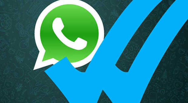 WhatsApp, come leggere i messaggi in segreto evitando la doppia spunta blu