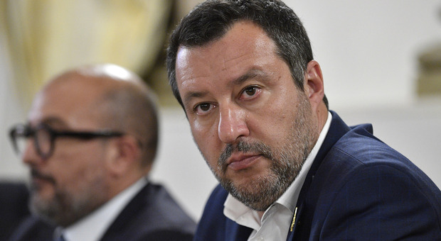 Voghera, Salvini: «Girare con la pistola? È normale. Se è legittima difesa, in molti dovranno chiedere scusa»