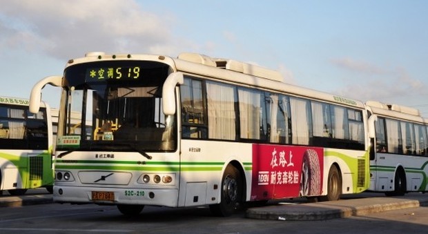 A Shanghai gli autobus andranno a olio da cucina invece che a benzina