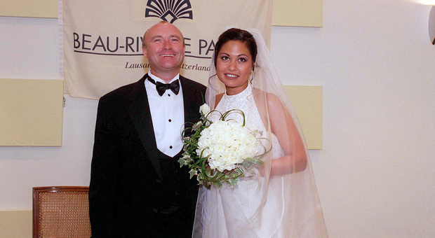Phil Collins, l'ex moglie lo accusa: «Non si è lavato per un anno, vive da eremita e puzza»