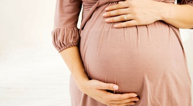 Covid, in un mese quattro donne in gravidanza finite in terapia intensiva