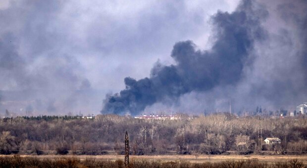 Ucraina, la diretta. Il pentagono: «Putin ha rinunciato a prendere Kiev». E gli Usa inviano migliaia di missili Stinger e droni