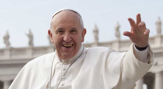 Il primo ringraziamento del Papa va a Mattarella, poi anche ai non credenti per un mondo di pace
