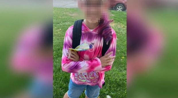 Stati Uniti, bambina di 11 anni morta schiacciata da uno scuolabus dopo essere inciampata