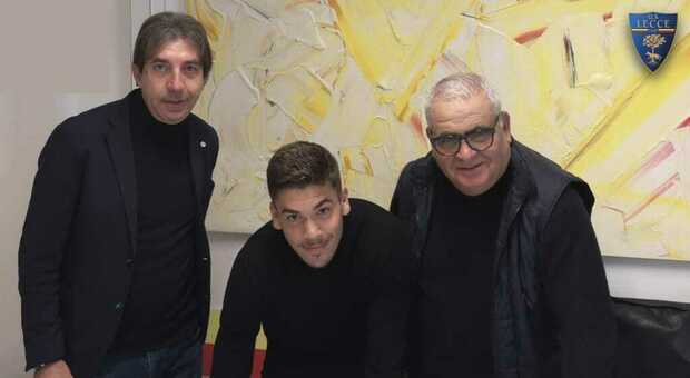 Il centrovampista Gonzalez resta a Lecce: rinnovo del contratto per 5 anni
