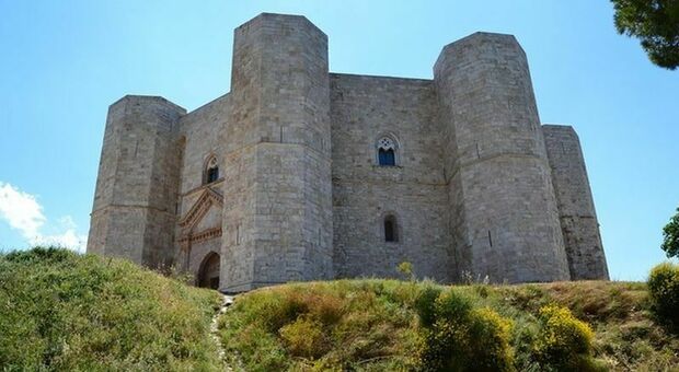 Biglietto unico per visitare Castel del Monte e il Castello Svevo di Trani
