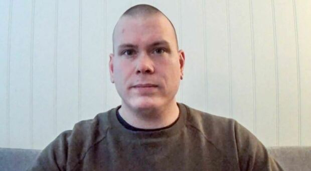 Norvegia, svelata l'identità del killer con arco e frecce: ecco chi è Espen Andersen Brathen