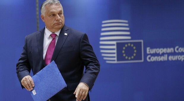 Sanzioni congelate, c'è il veto di Orban: «Sbagliato inserire Kirill nella black list»