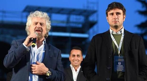 Torna Grillo e attacca Di Battista: M5s si spacca sull'assemblea costituente