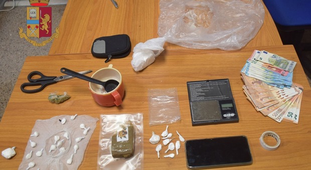 Cocaina in casa e in auto: due arresti a Lecce